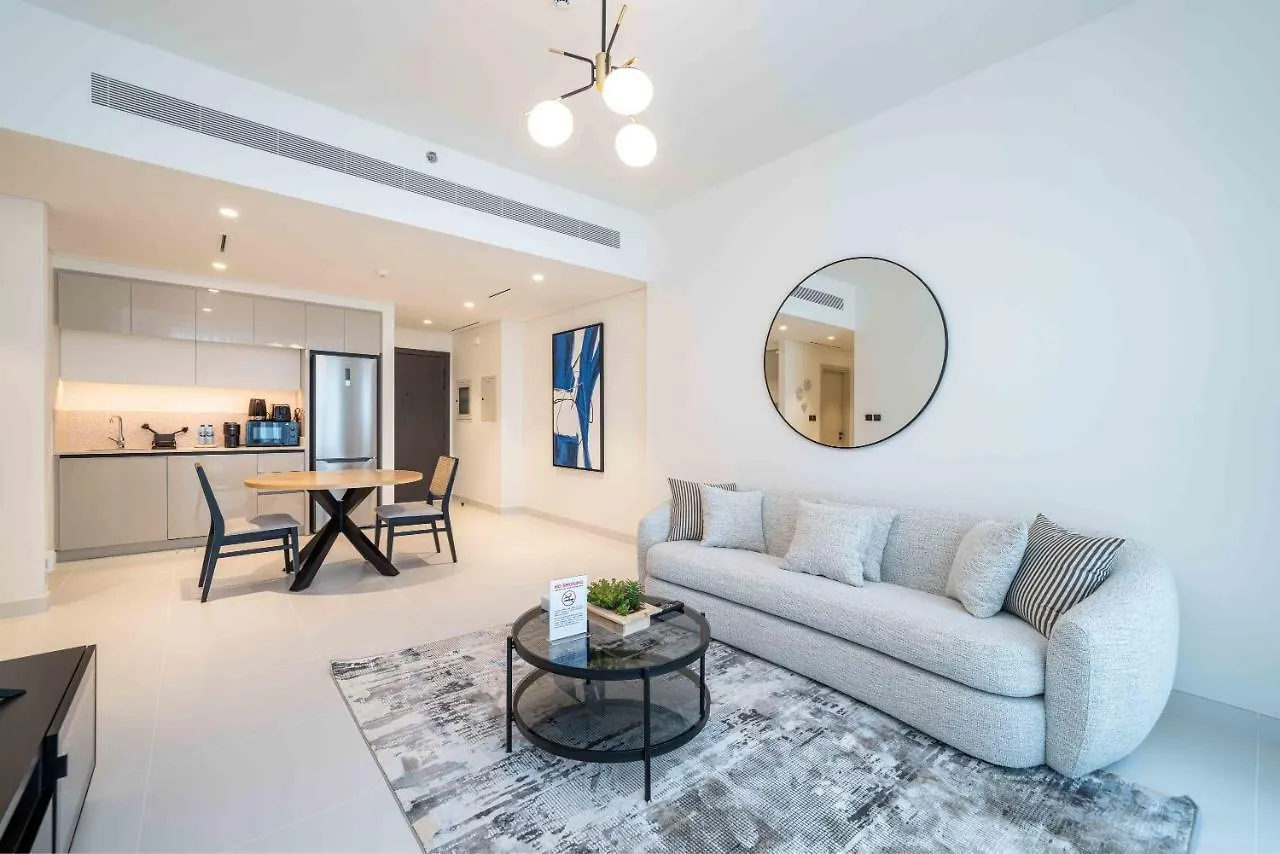 Marina Vista 1 Bed With Private Beach And Gorgeous Skyline Dubai Apartment